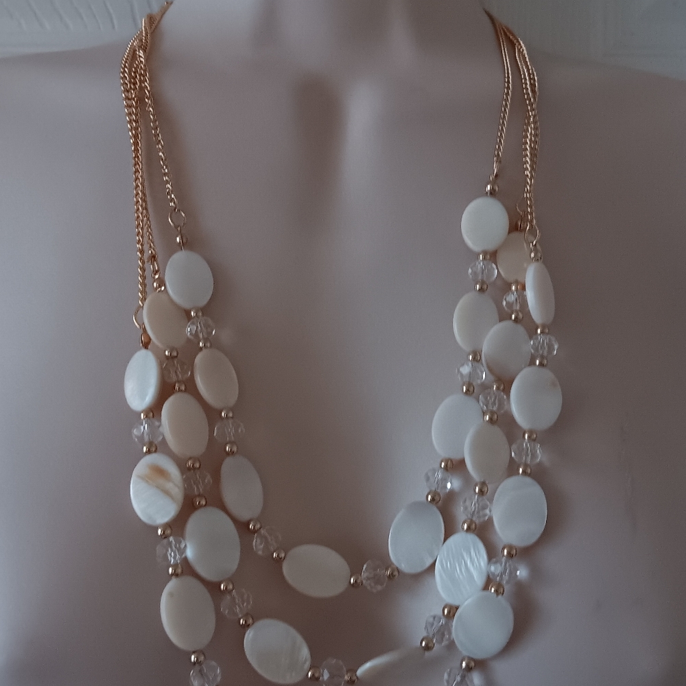 Multi Ring Shell Necklace - Picture 6 of 10